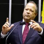 Eduardo Paes exonera irmão de Domingos Brazão,