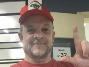 Breno Altman observou que a manifestação pela democracia pressiona a esquerda a reagir | Foto: Reprodução/Redes sociais