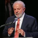 O presidente Luiz Inácio Lula da Silva participa da apresentação do balanço das ações do governo federal em Minas Gerais. O encontro aconteceu no Minascentro, em Belo Horizonte | Foto: Allan Calisto/FotoArena/Estadão Conteúdo