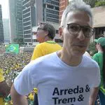 Romeu Zema, em trio elétrico na Avenida Paulista