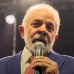 Lula comparou a reação israelense contra os terroristas do Hamas ao Holocausto, o maior genocídio da história, que vitimou 6 milhões de judeus | Foto: Reprodução/YouTube/Lula