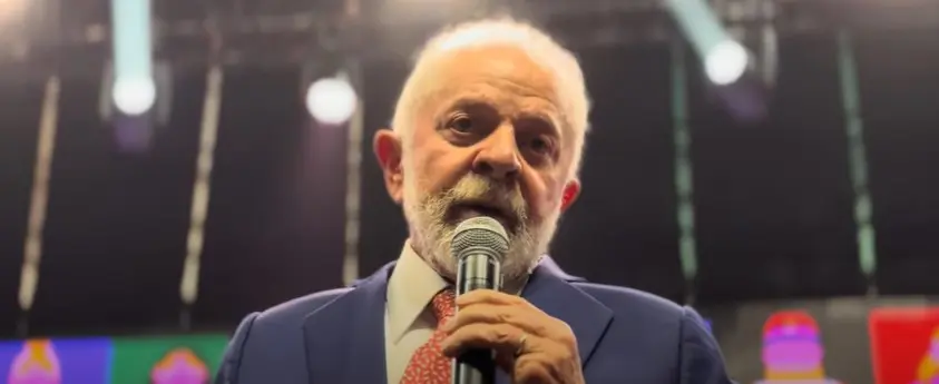 Lula comparou a reação israelense contra os terroristas do Hamas ao Holocausto, o maior genocídio da história, que vitimou 6 milhões de judeus | Foto: Reprodução/YouTube/Lula