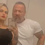 Foto do deputado Gilberto Ribeiro ao lado de Keyzy Mayara Constante Valesan