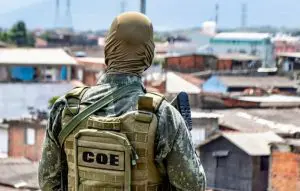 Policial da COE em Santos - governo de sp
