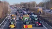 Máquinas agrícolas em protesto de agricultores na Bélgica