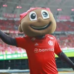 Foto do saci-pererê, mascote do Internacional