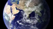 Imagem do planeta Terra em estado pleno, sem indícios de aquecimento global