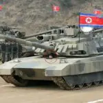 Ditador da Coreia do Norte pilota tanque de guerra