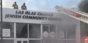 Sinagoga incendiada no Estado da Flórida