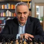 Kasparov, campeão mundial de xadrez, entra na lista de 'terroristas e extremistas' da Rússia