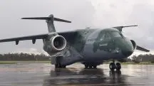 Imagem do cargueiro KC-390 da Embraer