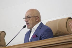 O presidente da Assembleia Nacional (AN), deputado Jorge Rodríguez, propôs o artigo contra 'traidores da pátria' à Comissão Permanente de Política Interna | Foto: Reprodução/Assembleia Nacional da Venezuela