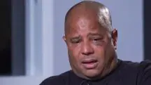 Marcelinho Carioca chora em entrevista