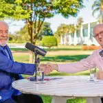 Foto de Marcos Uchôa e Lula