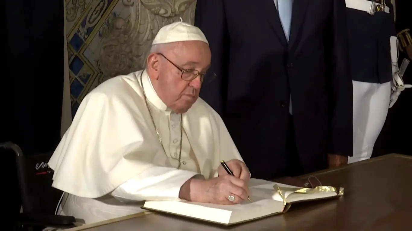 O papa Francisco descreveu com mais detalhes sua história desde a infância até a vida adulta | Foto: Reprodução/Agência Lusa