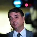 Flávio Bolsonaro declarou que aguarda o presidente do Senado, Rodrigo Pacheco (PSD), procurar o presidente do Supremo, ministro Luís Roberto Barroso, para uma conversa | Edilson Rodrigues/Agência Senado