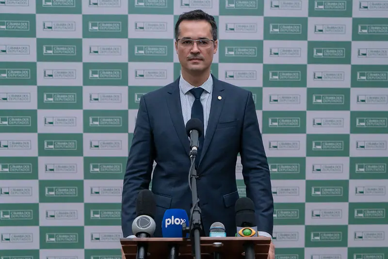 Deltan Dallagnol Censura Morares