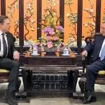 Elon-Musk-e-Li-Qiang