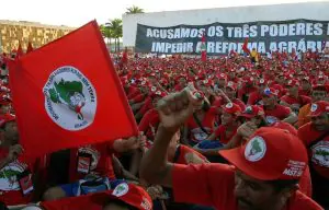 Cerca de 18 mil militantes participam da marcha de encerramento do 5º Congresso do MST - 14/6/2007 | Foto: Wilson Dias/Agência Brasil governo lula