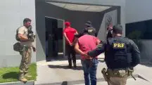 Os bandidos Rogério da Silva Mendonça, 36 anos, conhecido como Martelo, e Deibson Cabral Nascimento, de 34 anos, chamado de Tatu ou Deisinho, foram capturados no Pará, a 1600 km do local da fuga, em Mossoró | Foto: Reprodução/Vídeo/Redes sociais