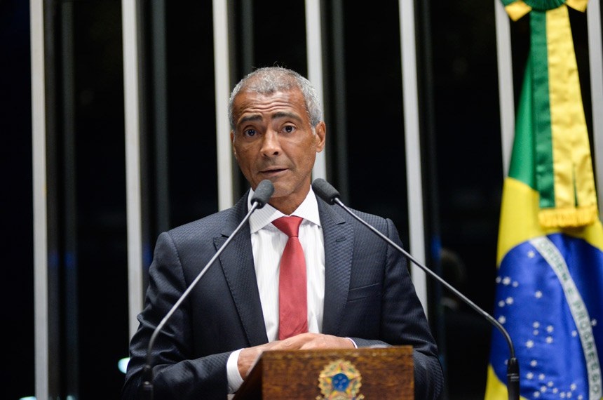 Senador Romário (PLR-RJ)