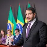 O ministro da AGU afirma que o combate à violência deve ser feito de políticas públicas 'que levem ao povo esperança na forma de emprego, habitação, saúde e educação' | Foto: Renato Menezes/AsocmAGU