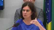 Nísia Trindade tem sofrido pressão do governo por causa da explosão no número de casos da dengue | Foto: Reprodução/Câmara dos Deputados
