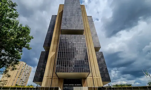 Boletim Focus levanta projeções do mercado para juros, inflação, câmbio e PIB