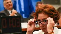 A deputada federal Carla Zambelli (PL-SP), em sessão na Comissão de Fiscalização da Câmara dos Deputados, em Brasília (DF) - 25/10/203 | Foto: Wilton Junior/Estadão Conteúdo