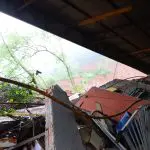 Imagens da destruição do Cartório de Registro Público e do Centro de Registro de Veículos Automotores, no bairro Galópolis, em Caxias do Sul, depois do desmoronamento de barranco por causa das chuvas severas que atingem o Rio Grande do Sul - 3/5/2024 | Foto: Antonio Machado/FotoArena/Estadão Conteúdo