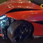 O amigo do casal, que também estava na Ferrari, tentou assumir a culpa pelo acidente | Foto: Reprodução/Redes Sociais