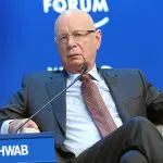 Klaus Schwab durante conferência do Fórum Econômico Mundial