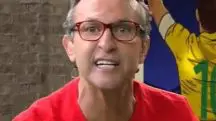 O apresentador Neto criticou em suas redes sociais as notícias que vinculavam multas de veículos de apoio ao Rio Grande do Sul
