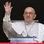Papa Francisco lidera a oração Regina Caeli de sua janela no Vaticano - 5/5/2024 | Foto: Vaticano/Reuters