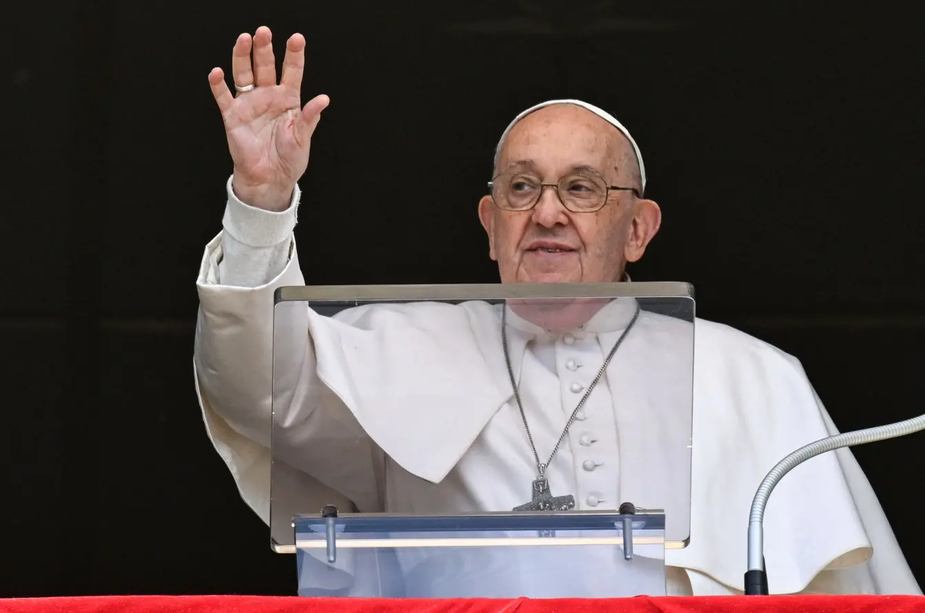 Papa Francisco lidera a oração Regina Caeli de sua janela no Vaticano - 5/5/2024 | Foto: Vaticano/Reuters