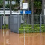 A enchente deste ano em Porto Alegre levou o Guaíba a atingir 5m33, maior marca da história | Foto: Mateus Piccini/FotoArena/Estadão Conteúdo