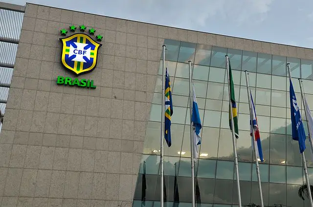 Para evitar uma crise com a CBF, o Ministério do Esporte espera chegar a um acordo sobre um prazo para oficializar o pedido | Foto: Reprodução/Wikimedia Commons