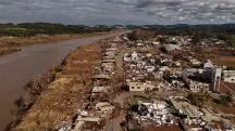 Drone mostra casas destruídas, depois das enchentes no Rio Taquarí, em Arroio do Meio, no Rio Grande do Sul - 20/5/2024 | Foto: Amanda Perobelli/Reuters
