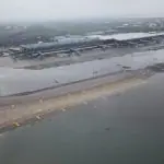 As pistas do Aeroporto Salgado Filho e o saguão foram inundados | Foto: Reprodução/Redes sociais/@Carlosdpoadv
