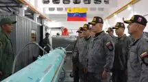 Militares recebem armas do Irã na Venezuela
