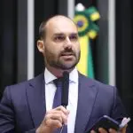 O deputado federal Eduardo Bolsonaro (PL-SP) pediu afastamento da Câmara | Foto: Zeca Ribeiro/Câmara dos Deputados