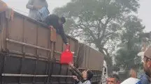 entrega de donativos da caranava de bolsonaro no RS