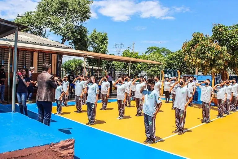 escola cívico-militar