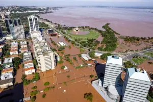 guaíba transbordou em porto alegre