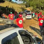 Militantes do MST reunidos em frente a uma fazenda no município de Ibitirama (ES, na região do Caparaó | Foto: Reprodução