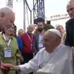 Papa Francisco abençoou bandeira do MST a pedido de Stédile | Foto: Reprodução/Twitter/X