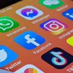 Instagram, Facebook e redes sociais na vida dos jovens