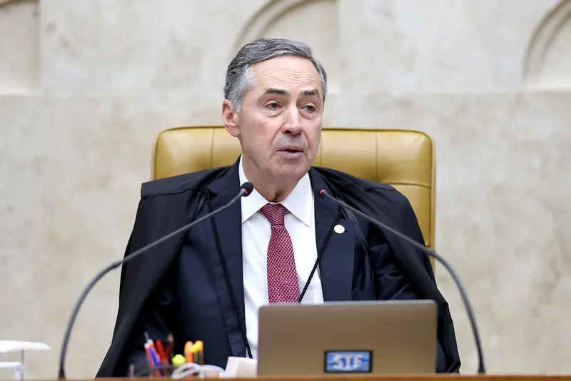 Ministro Luís Roberto Barroso preside sessão plenária do STF, que discute descriminalização do porte de maconha
