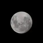 O paralização lunar acontece quando as inclinações da Lua e da Terra atingem seu máximo