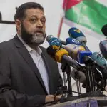 O oficial Osama Hamdan também disse que, para libertar os reféns, Israel deve retirar suas tropas da Faixa de Gaza